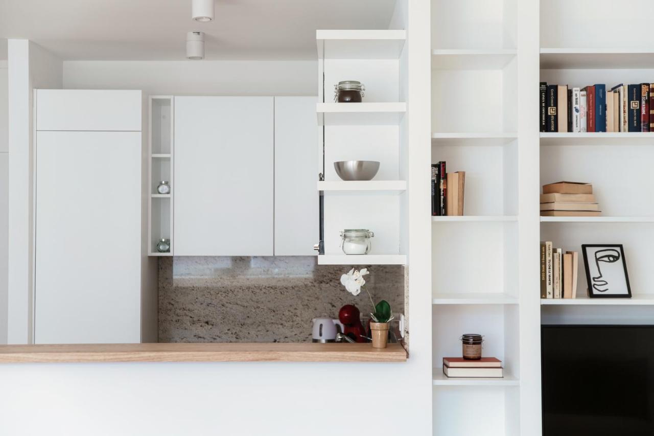 Palace Apartment By Quokka 360 - 2 Minutes From Lugano Lido Екстериор снимка